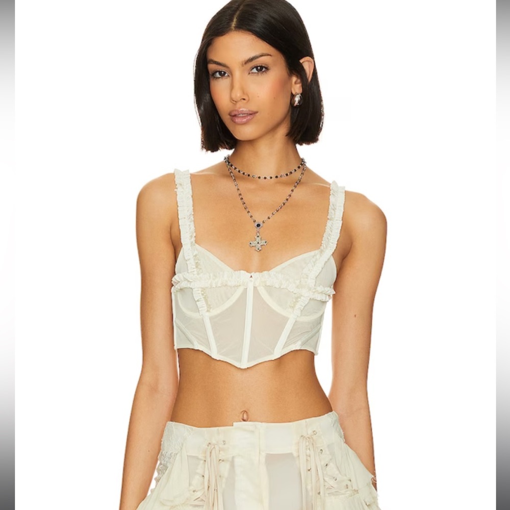 Aniye Records NWOT June top in sugar- size 40/S